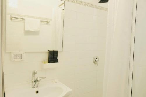 Tzefania Hotel Room Type - Standard Twin Room