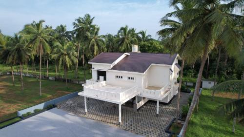 Prashanthi Nature View - Luxury 2Bhk Pool Villa – khách sạn tại Bramavara