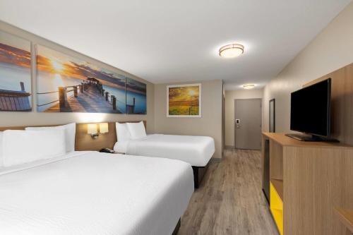 Days Inn by Wyndham Lincoln - image 6