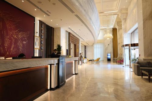 Lobby, Westpac Hotel & Suites - Westbay Doha in West Bay & Diplomatic Area