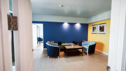 Suite, mountain view
