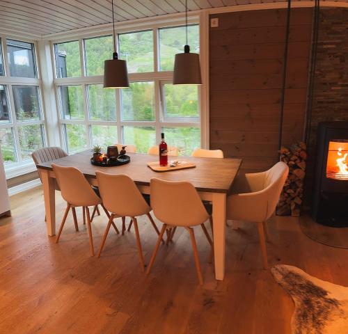 Sentral leilighetshytte 16A in Stranda