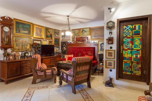 Apartments and rooms with WiFi Makarska - 11063 in Makarska