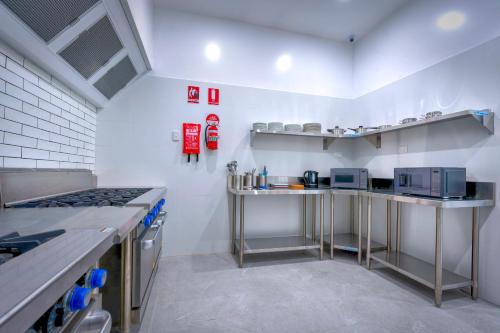 Capsule Hostel Perth - note - Valid passport required to check-in in Perth