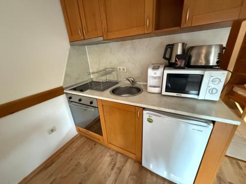 Studio Royal Plaza sleeps 4 Prime location, distance to ski lift - 50M, 