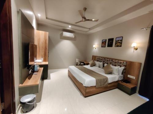 hotel photo
