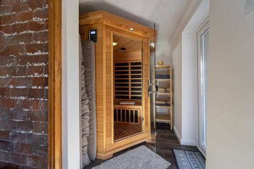 Bohém Kabin & Wellness (Bohem Kabin & Wellness) in Verocemarosa