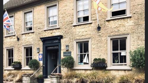 The Bridge House Hotel & Restaurant