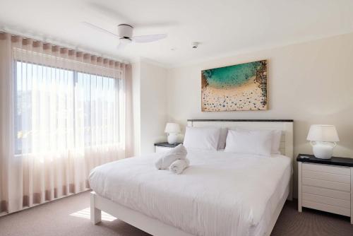 King Bed with Sofa Bed Studio at Manly - 3min walk to Corso & Manly Beach - image 3