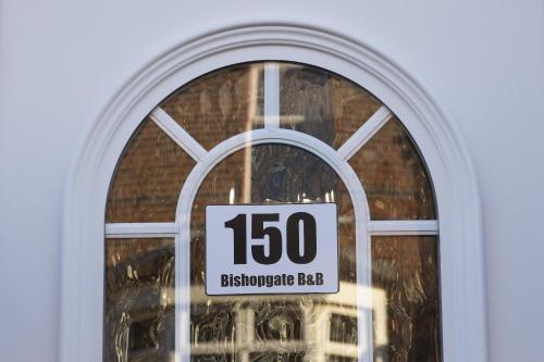 Bishop Gate B&B - image 4