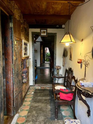 CASA DE RETALHOS Boutique Albergue, casaril historico, com 5 suites individuais e cozinha coletiva,  in Andarai