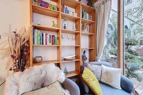 Elegant duplex with garden near the Eiffel Tower in Tour Eiffel