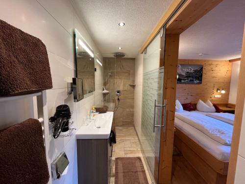Vannas istaba, Apartmenthaus Innerkratzerhof in Bichl (Tyrol)
