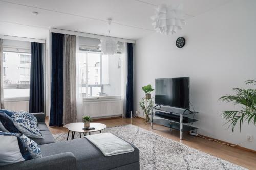 Spacious 2BR City Retreat with Sauna, Хельсинки (фото 8)