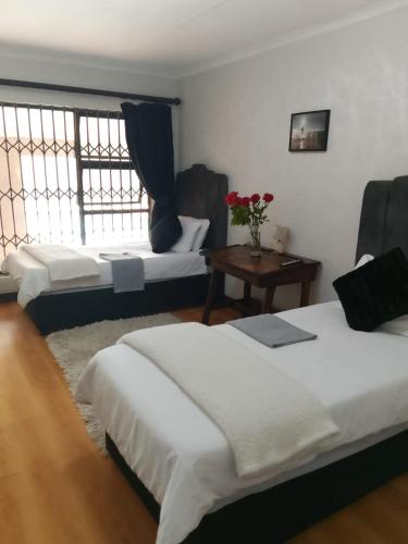 Long Avenue Guest House – khách sạn tại Randburg
