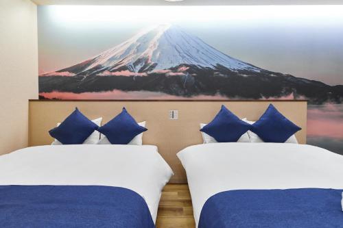 the hotel OSAKA bay - Spacious Family Suite - Steps to Kaiyukan Aquarium - Direct Ferry to USJ