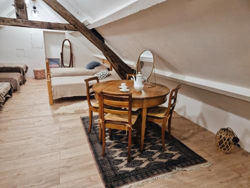 Dortoir 8 personnes dans Beau Gîte (Dortoir 8 personnes dans Beau Gite) in 錐登