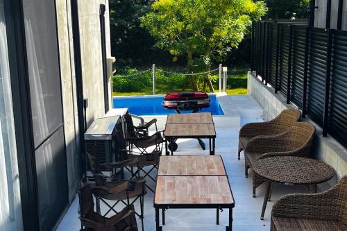 오키나와 본섬 RYUKYU BREEZE 1棟貸し 天然ビーチまで徒歩30秒 プライベートプール付きVilla 北部 (RYUKYU BREEZE 1棟貸し 天然ビーチまで徒歩30秒 プライベートプール付きVilla 北部) 4성급 게스트하우스 전망