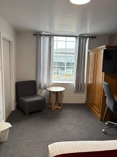 Midlands Hotel