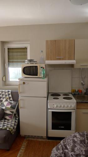 Apartment Style - image 10