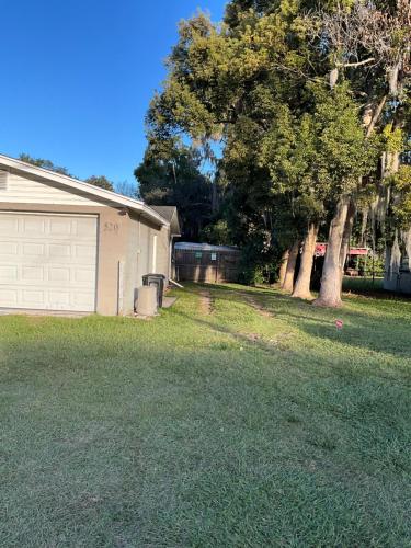 The Magnolia Suite in Green Cove Springs (FL)