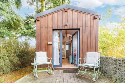 Gemütliches Tiny House im Grünen in Kehrig, Deutschland