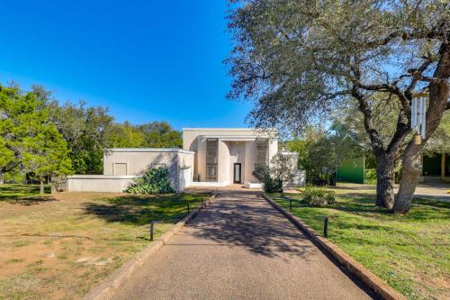 Waterfront Lake Travis Luxury Home with Large Deck! in Spicewood, USA