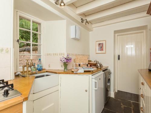 virtuve, Big Barns Cottage in Golspija