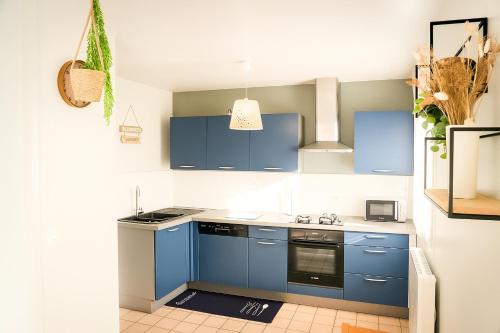Kitchen, Studio Jean Moulin in Le Peage De Roussillon