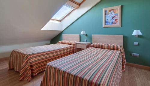 Two-Bedroom Apartment (4 Adults + 2 Children)