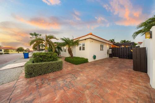 A szálláshely kívülről, Coastal Paradise in Aruba