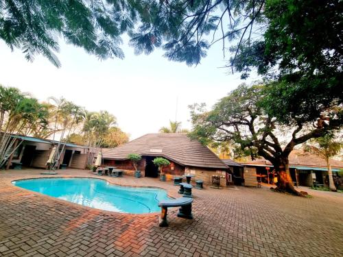 Sundown Lodge 4