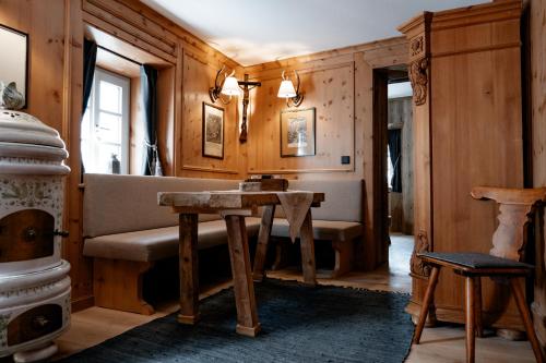 Löw Chalet Suite 1 in the Heart of Kitzbühel by 360 Estates in Kitzbühel, Österreich