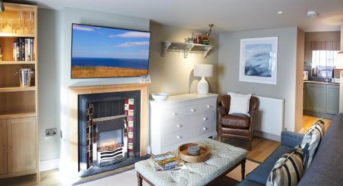 Five Star Stays Room Type - Two-Bedroom House