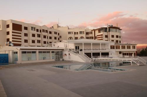 Emin Koçak Termal & Spa - Convention Center – khách sạn tại Mustafapasa