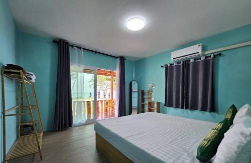 Koh Ngai KaiMuk Thong Resort in Koh Ngai