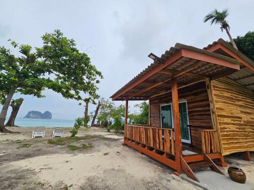 Koh Ngai KaiMuk Thong Resort in Koh Ngai