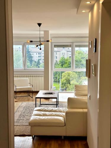 Apartman Ruzmarin 23