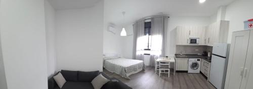 Málaga - Puerto de la Torre - Apartament (Malaga - Puerto de la Torre - Apartament) in Puerto de la Torre