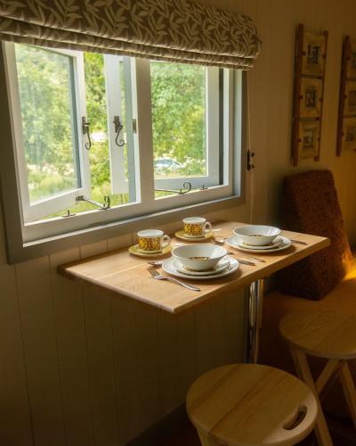 The Organic Cotswolds Shepherds Hut in Cranham