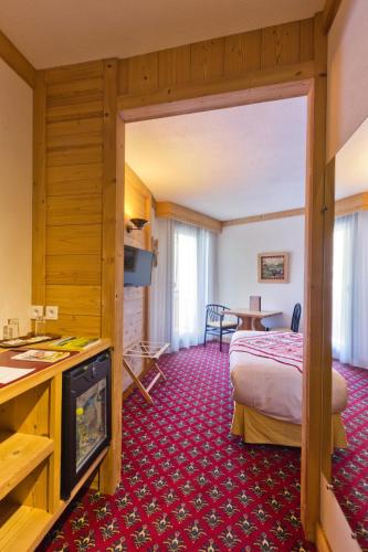 Chambre double, club, vue sur le lac, balcon