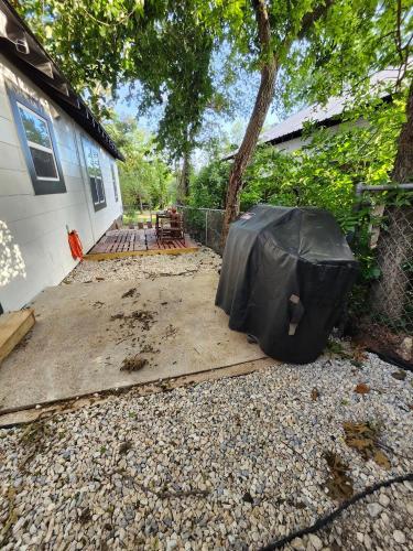 Carmie's 1920 bungalow on Main St in Denison (TX)