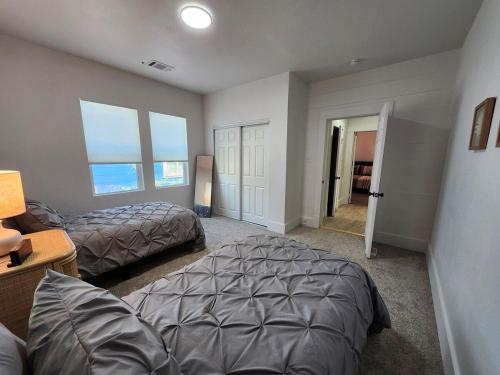 Carmie's 1920 bungalow on Main St in Denison (TX)