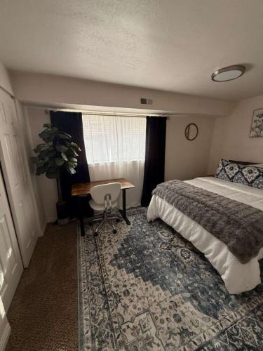 Cozy and well located 2-bedroom basement