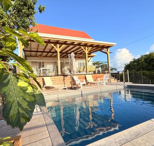 Villa Mamina T4 Piscine Rooftop Boulodrome - Location, gîte - Fort-de-France