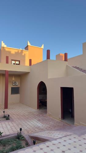 Riad Azwaw in 埃爾拉希迪亞