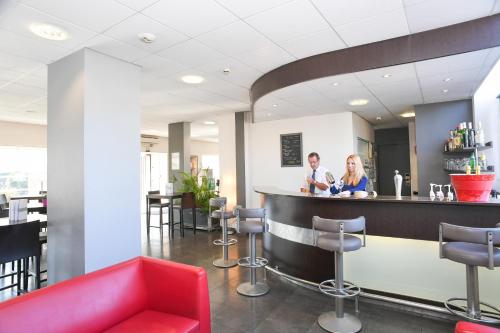 Pub/Lounge, Hôtel Mercure Saint-Lô Centre in Saint-Lo