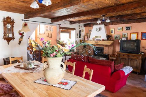 Koplietošanas atpūtas telpa ar TV, Residenza Le Fontane in Ceppo Morelli