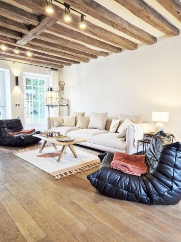 Maison de famille avec jardin, tennis, près du Parc Astérix et golfs gîte à louer Aumont-en-Halatte