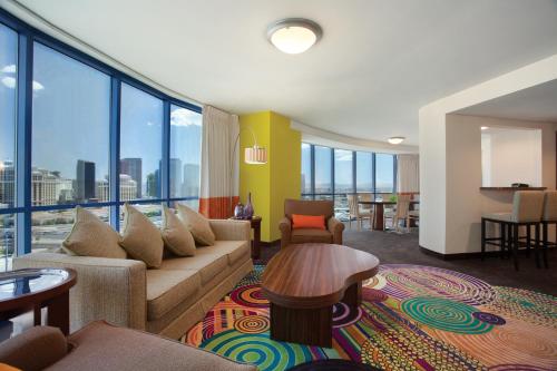 Masquerade Tower at Rio Hotel & Casino - image 3